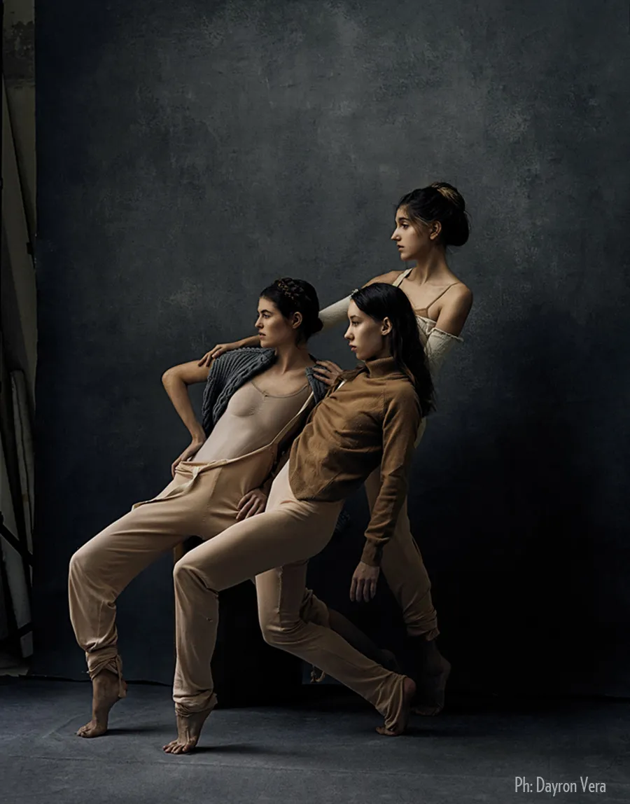 dark-textured-hand-painted-backdrop Large charcoal canvas photo studio backdrop. Ideal for dance and group portrait photography